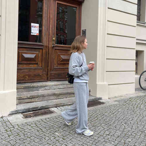 Wide organic cashmere knitted pants