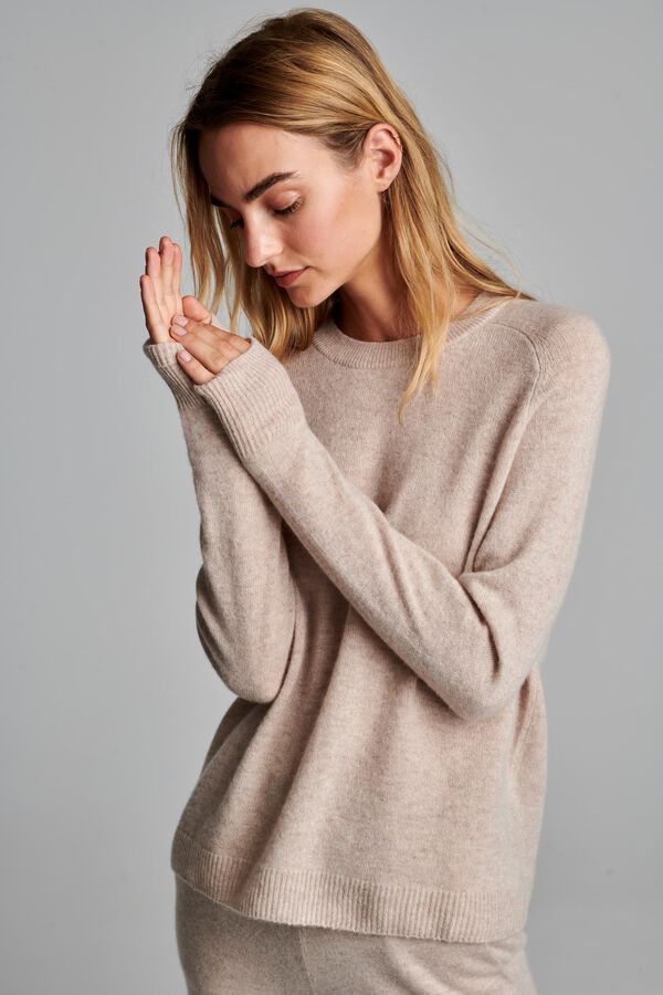 Round neck cashmere sweater