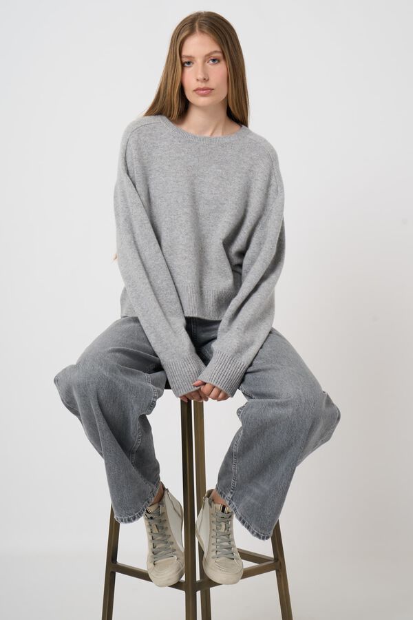 Boxy Cashmere Round-Neck Sweater