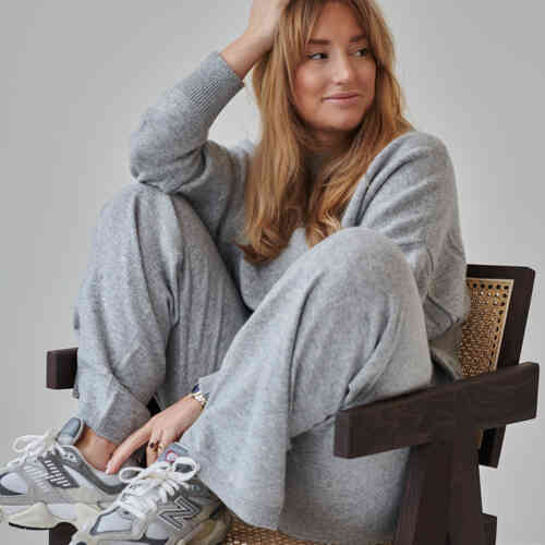Wide organic cashmere knitted pants