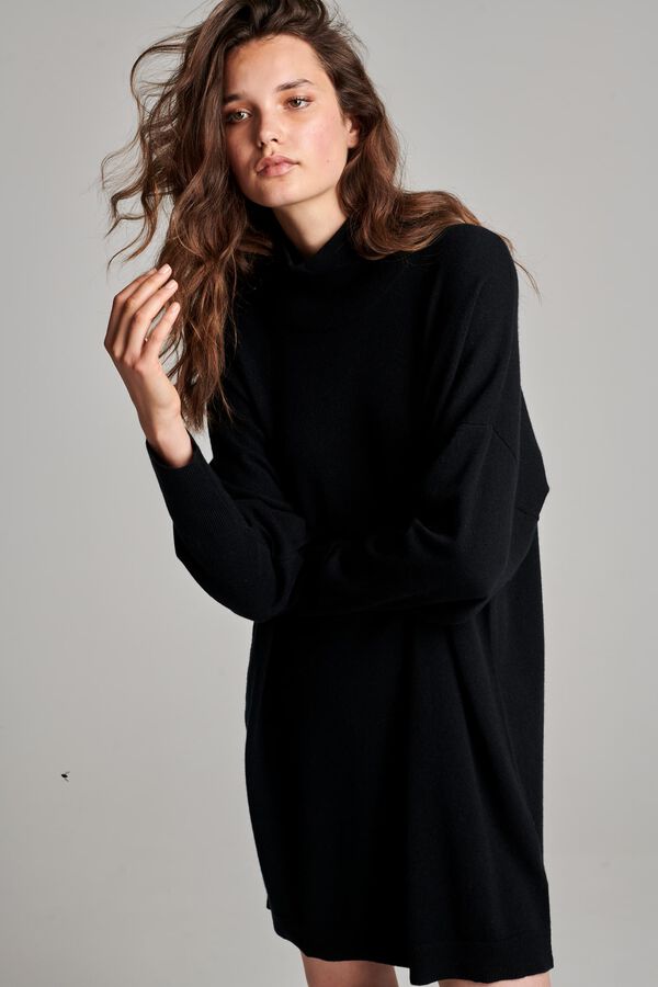 Cashmere dress with stand collar
