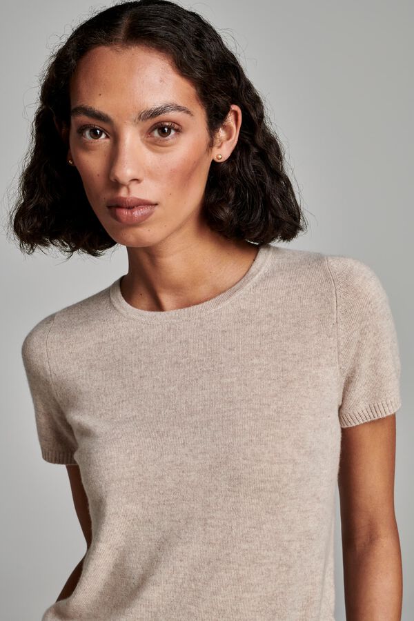 Organic cashmere fine knit short sleeve sweater