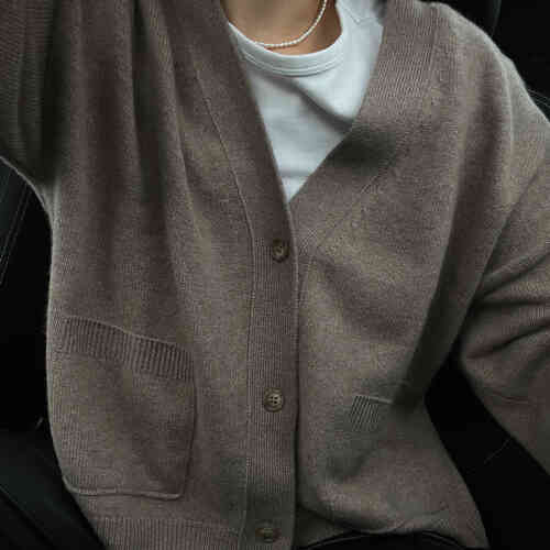 Loose fit cashmere cardigan