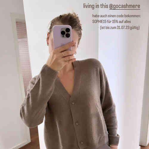 Loose fit cashmere cardigan