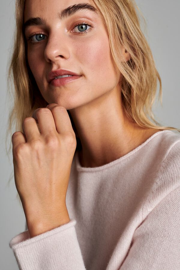 Basic cashmere sweater